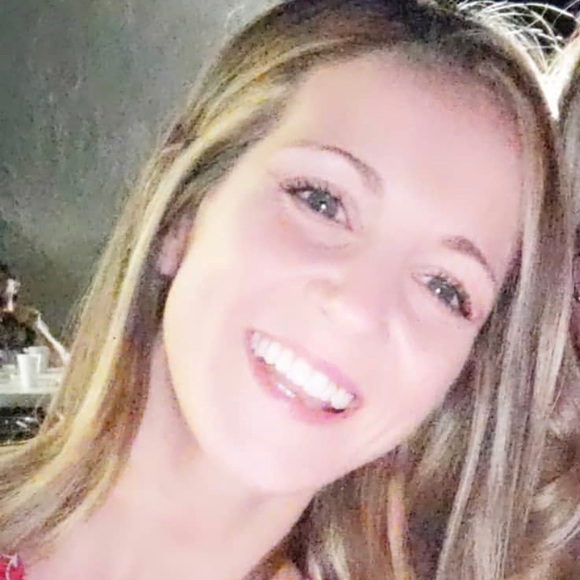 Meet your Posher, Brenda - Picture 1 of 1